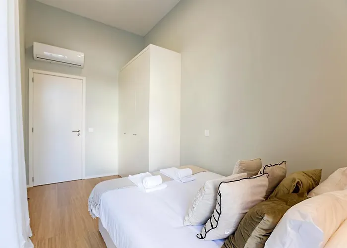 31 Janeiro 157 - Stylish 1br W/ Ac & Balcony By Lovelystay * 波尔图