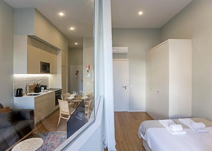 31 Janeiro 157 - Stylish 1br W/ Ac & Balcony By Lovelystay Porto