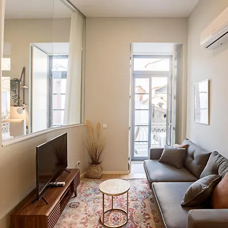 31 Janeiro 157 - Stylish 1br W/ Ac & Balcony By Lovelystay Apartment Porto