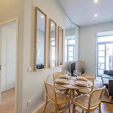 31 Janeiro 157 - Stylish 1br W/ Ac & Balcony By Lovelystay *