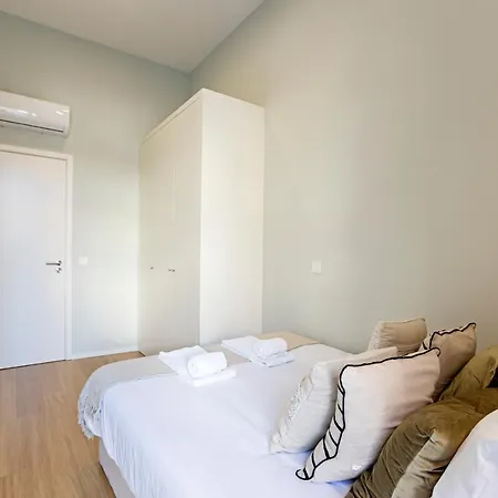 31 Janeiro 157 - Stylish 1br W/ Ac & Balcony By Lovelystay * Porto