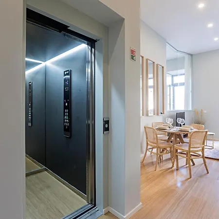 Apartment 31 Janeiro 157 - Stylish 1br W/ Ac & Balcony By Lovelystay *