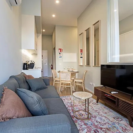31 Janeiro 157 - Stylish 1br W/ Ac & Balcony By Lovelystay * Porto