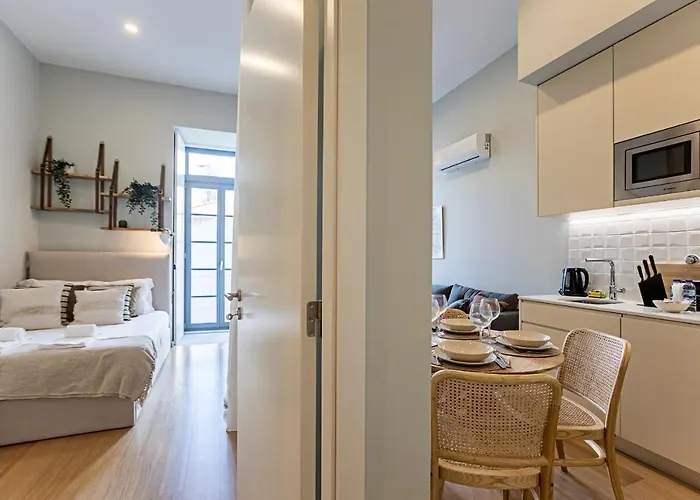 شقة 31 Janeiro 157 - Stylish 1br W/ Ac & Balcony By Lovelystay *